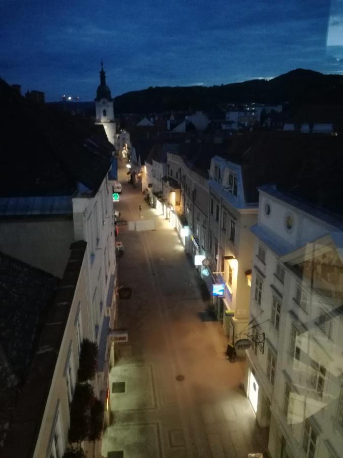 Penthouse MaxFux direkt in der Fußgängerzone 130m2 Appartement Krems an der Donau Buitenkant foto